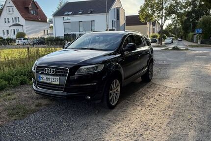 Audi Q7 283.000 km 5.500 &euro; Menden 58708