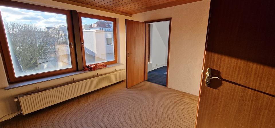Einfamilienhaus Bremerhaven - 9 Zimmer, 180 m&sup2;, 169.000&euro; | Angebot:26990254