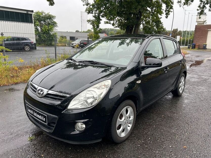i20