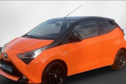 Toyota Aygo (X) 81.644 km 10.990 &euro; Berlin 13403
