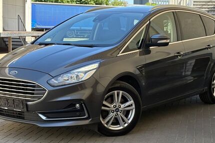 Ford S-Max 211.000 km 10.999 &euro; Berlin 12057