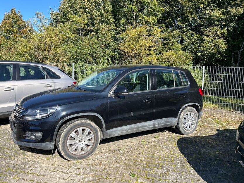 VW Tiguan 42.005 km 10.500 € Stavenhagen 17153