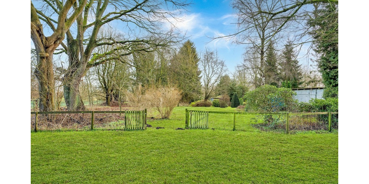 Einfamilienhaus Oyten Oyterdamm - 7 Zimmer, 392 m&sup2;, 485.000&euro; | Angebot:25862502