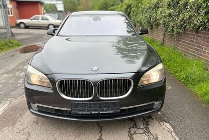 BMW 730