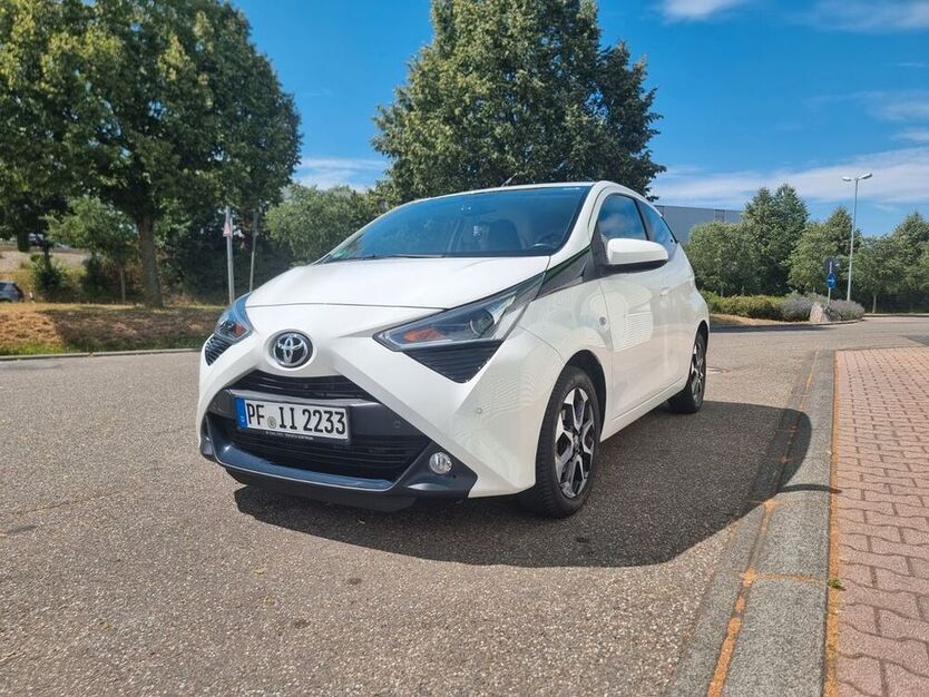 Aygo (X)