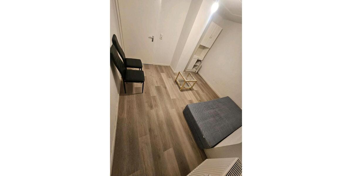 Dachgeschoßwohnung Eschweiler - 2 Zimmer, 35 m&sup2;, 600&euro; | Angebot:26424548