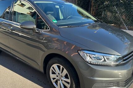 VW Touran 100.000 km 19.999 &euro; Ditzingen 71254