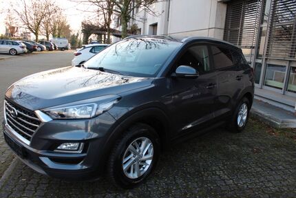 Hyundai TUCSON 278.000 km 11.700 &euro; Rüsselsheim 65428