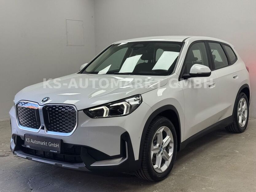 BMW iX1 26.300 km 39.350 € Essen 45326