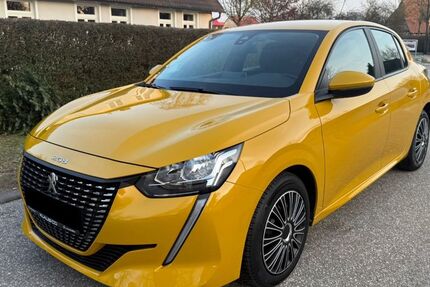 Peugeot 208 28.000 km 9.950 &euro; Kühlungsborn 18225