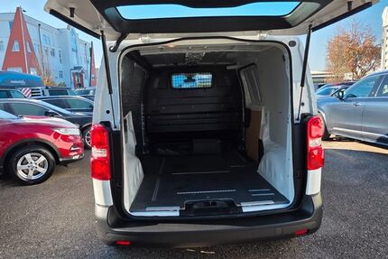 Opel Vivaro 143.729 km 14.390 &euro; Fürth 90763