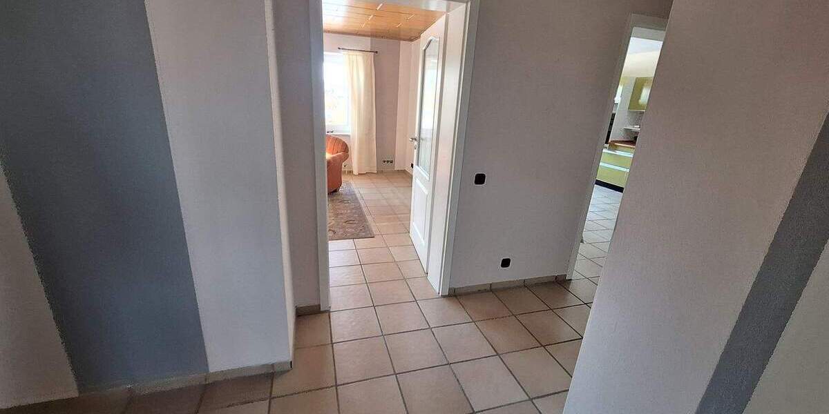 Mehrfamilienhaus, Wohnhaus Wakendorf I - 4 Zimmer, 130 m&sup2;, 1.100&euro; | Angebot:25288920