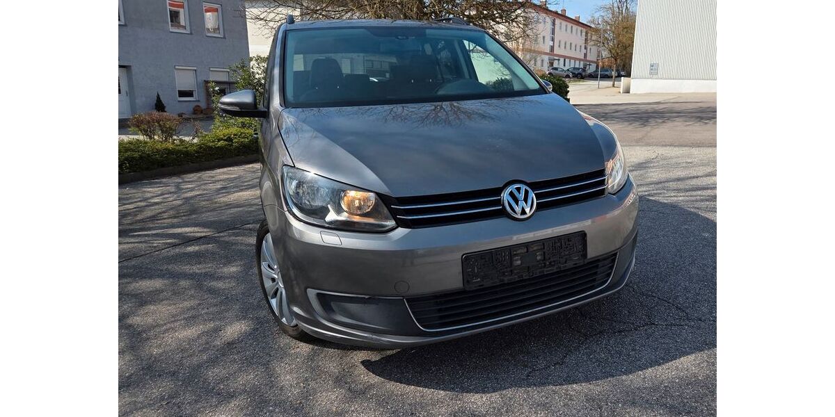 VW Touran 224.500 km 5.750 &euro; Eggenfelden 84307