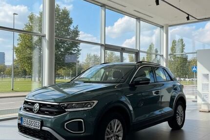 VW T-Roc 17.000 km 23.500 € Hamburg 22147