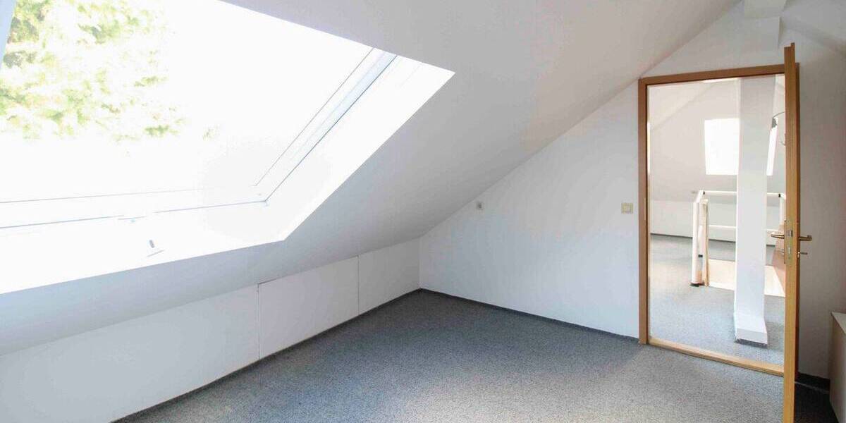 Einfamilienhaus München Aubing-Lochhausen-Langwied - 7 Zimmer, 181 m&sup2;, 1.090.000&euro; | Angebot:26331907
