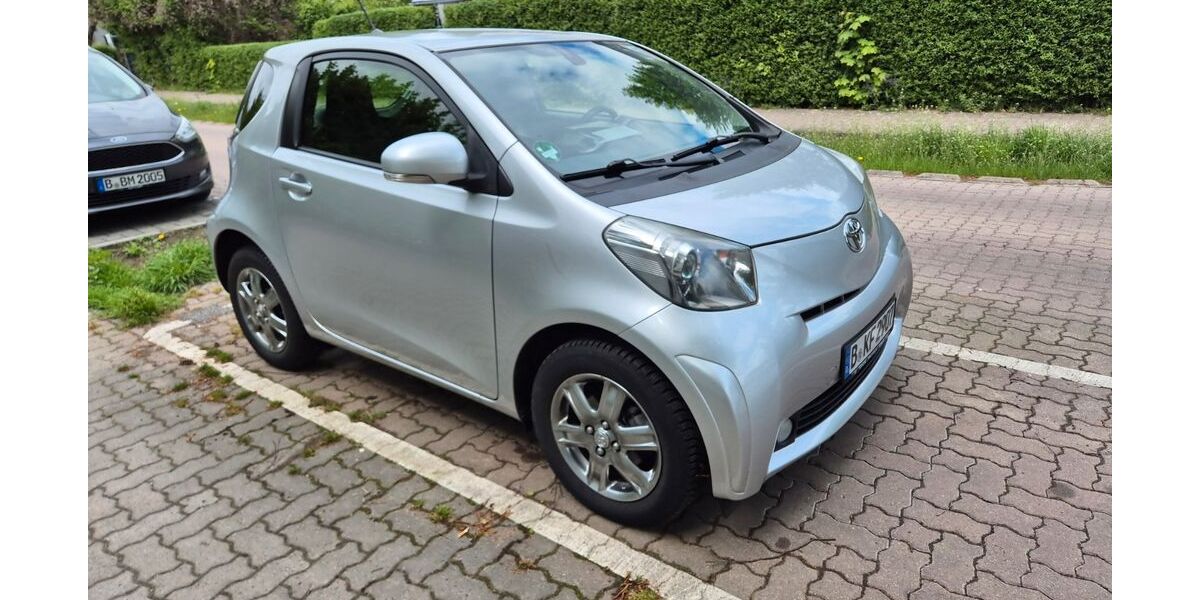 Toyota IQ 31.500 km 6.500 &euro; Berlin 12559
