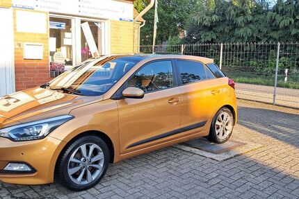 Hyundai i20 96.000 km 8.000 &euro; Voltlage bei Osnabrück 49599