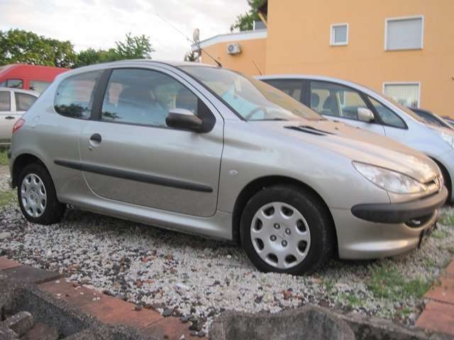 Peugeot 206 55.079 km 2.900 &euro; Bonn 53227