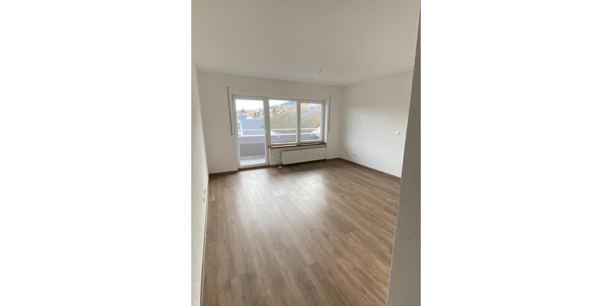 Etagenwohnung Lauda-Königshofen Königshofen - 3.5 Zimmer, 106 m&sup2;, 975&euro; | Angebot:25131313