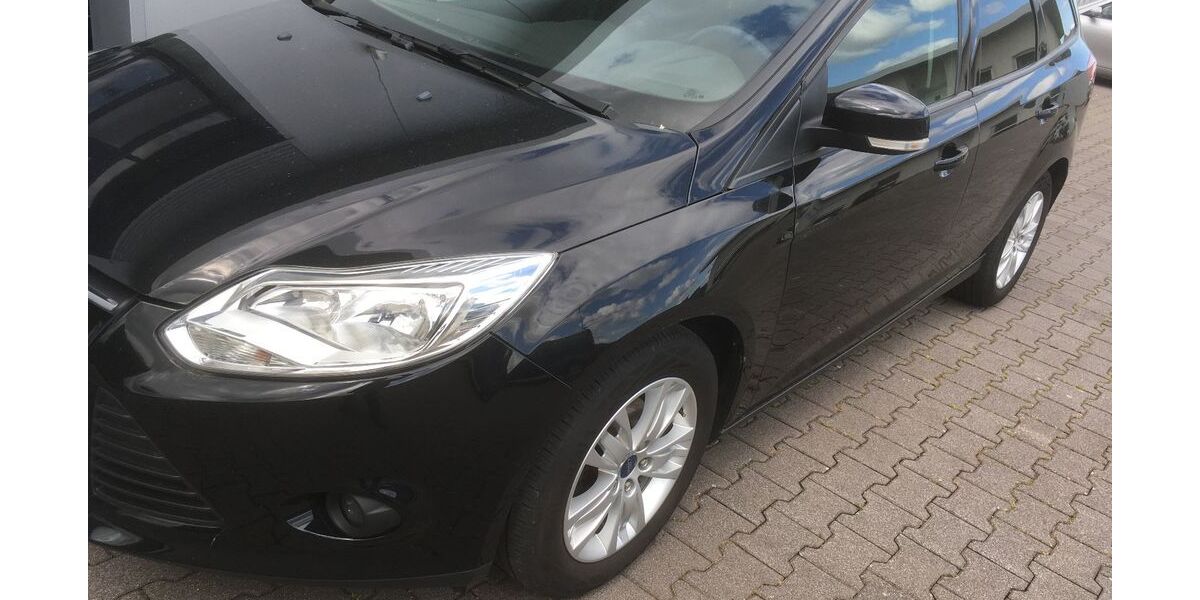 Ford Focus 143.000 km 6.900 &euro; Osnabrück 49086