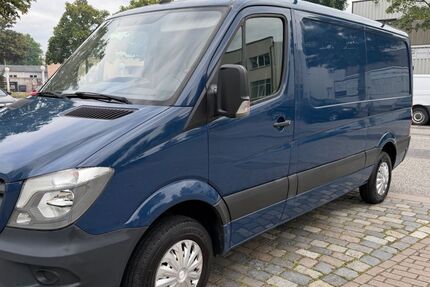Mercedes-Benz Sprinter 93.000 km 10.990 &euro; Hamburg 20537
