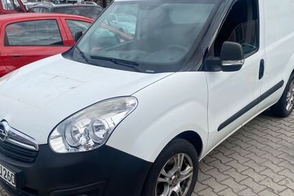 Opel Combo 97.000 km 4.590 € Fürth 90763