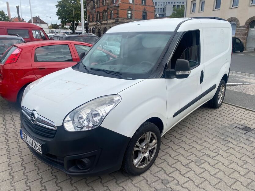 Opel Combo 97.000 km 4.590 € Fürth 90763
