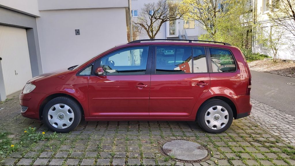 VW Touran 190.000 km 2.500 &euro; Freiburg 79100