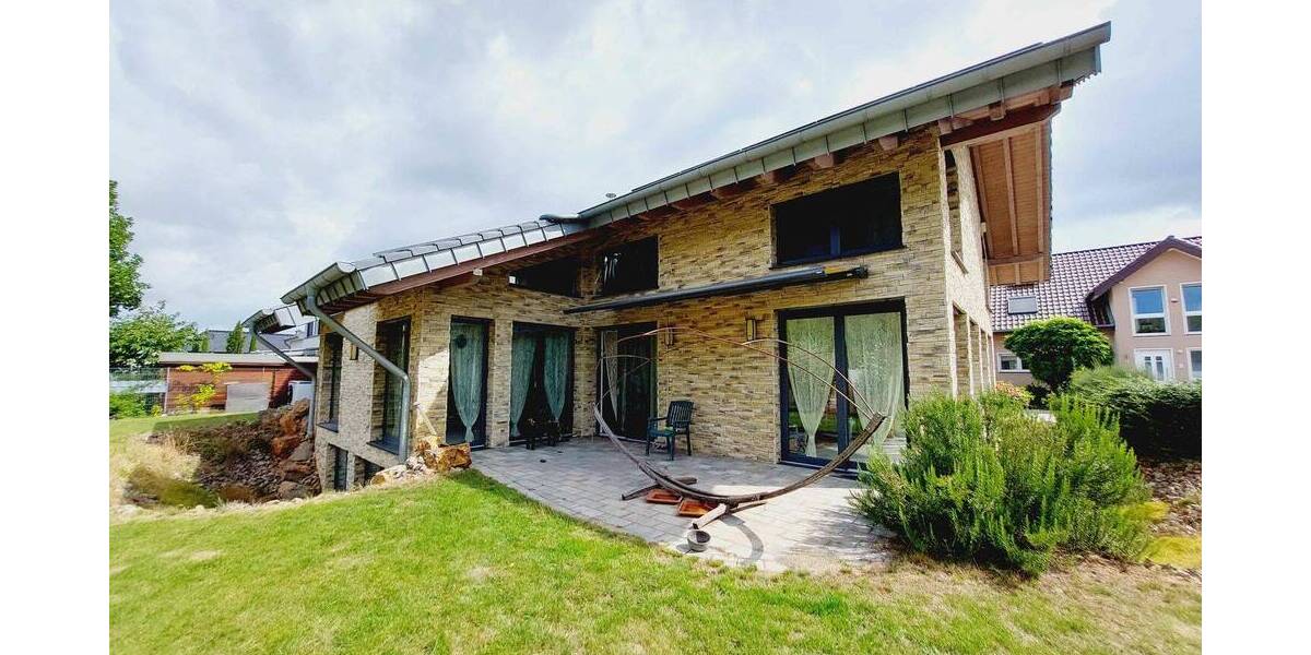 Repräsentatives Architektenhaus, das höchsten Wohnkomfort und nachhaltige Energieeffizienz vereint 6 zimmer