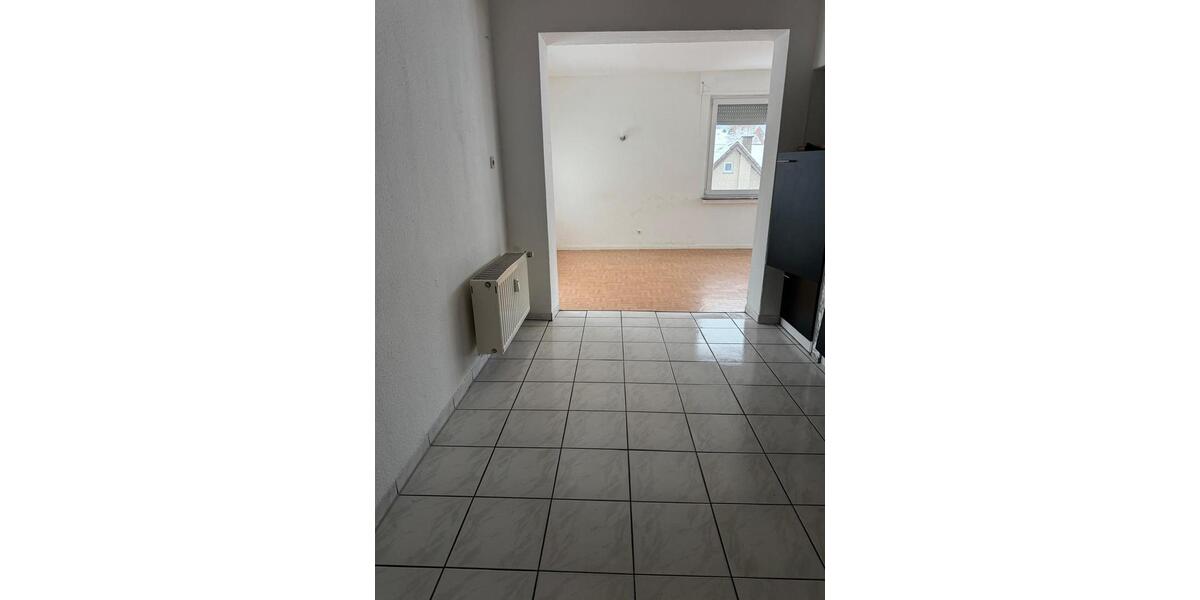 Erdgeschoßwohnung Büren - 3 Zimmer, 85 m&sup2;, 595&euro; | Angebot:25287788