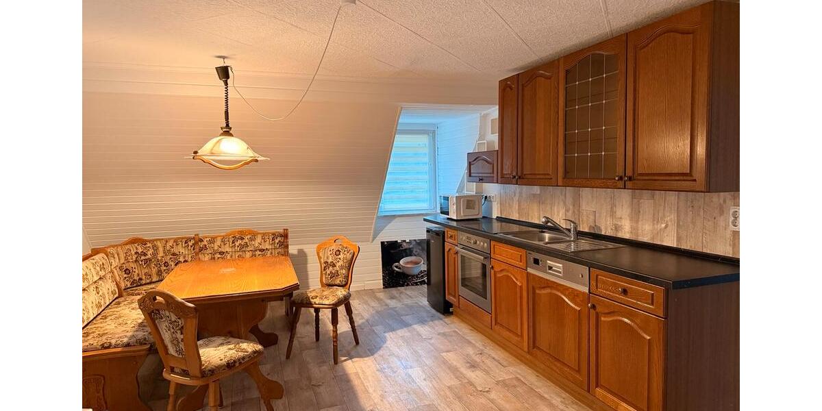 Etagenwohnung Braunfels - 4 Zimmer, 105 m&sup2;, 1.250&euro; | Angebot:25288833