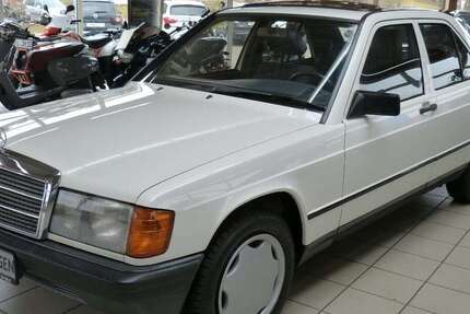 Mercedes-Benz 190 157.720 km 8.400 &euro; Oberviechtach 92526