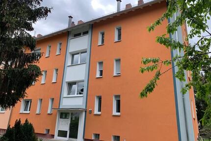 Auf gute Nachbarschaft: günstig geschnittene 3-Zi.-Wohnung