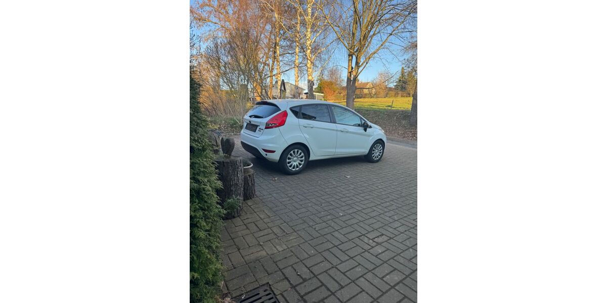 Ford Fiesta 148.000 km 3.300 &euro; Nossen 01683