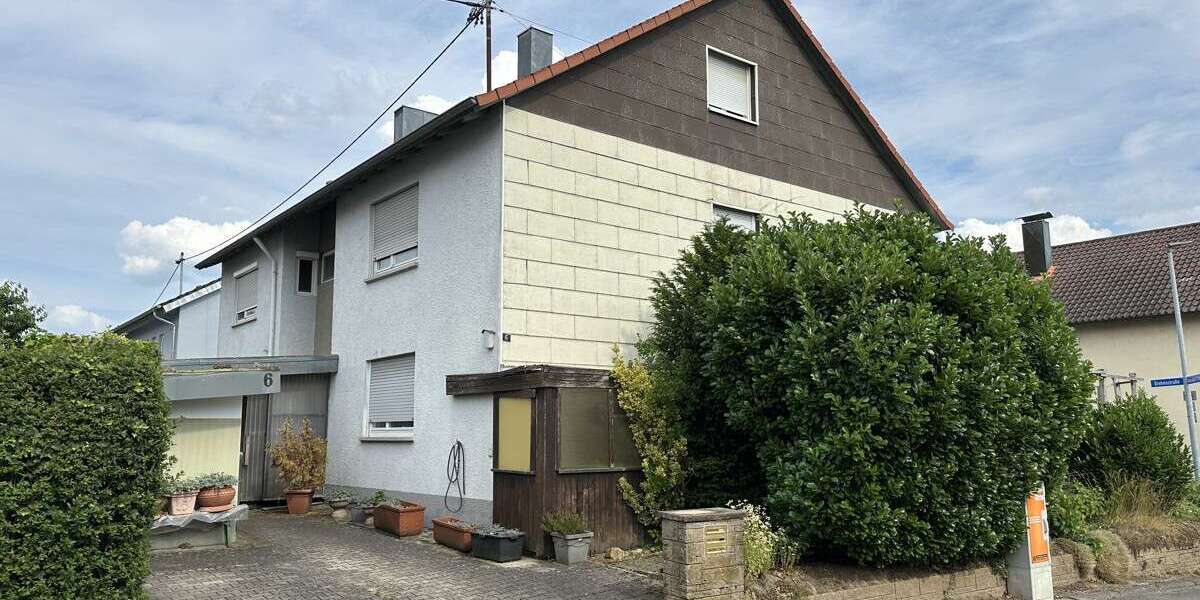 Haus zum Kaufen in Schwaigern Massenbach 299.000 € 228.5 m² - Einfamilienhaus Schwaigern / Massenbach Massenbach | Angebot:27034236