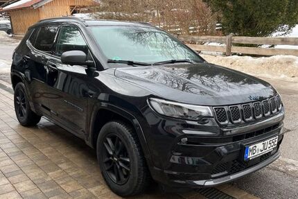 Jeep Compass 65.000 km 19.900 &euro; Fischbachau 83730