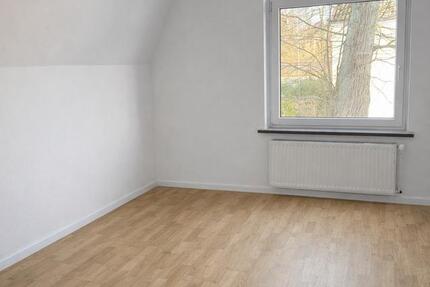 Haus Elsfleth - 5 Zimmer, 155 m&sup2;, 1.250&euro; | Angebot:25406111