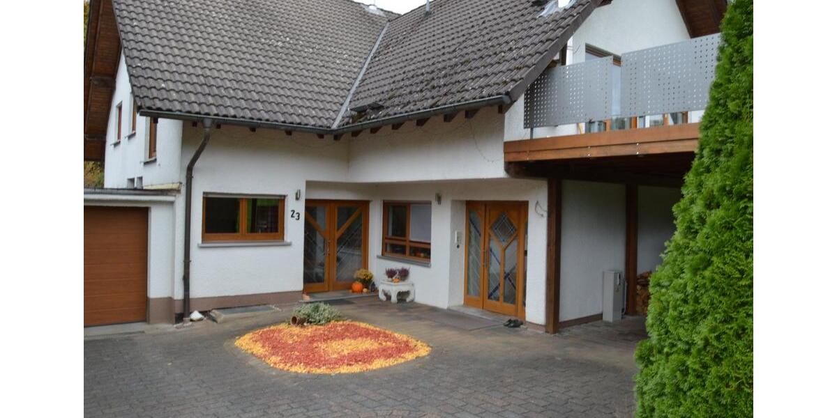 Erdgeschoßwohnung Siegen Dillnhütten - 2 Zimmer, 102 m&sup2;, 225.000&euro; | Angebot:24825482