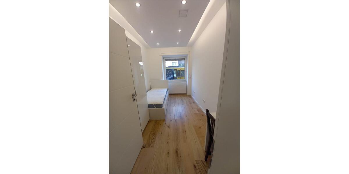 Erdgeschoßwohnung Stuttgart Stuttgart-West - 1 Zimmer, 10 m&sup2;, 440&euro; | Angebot:26637750