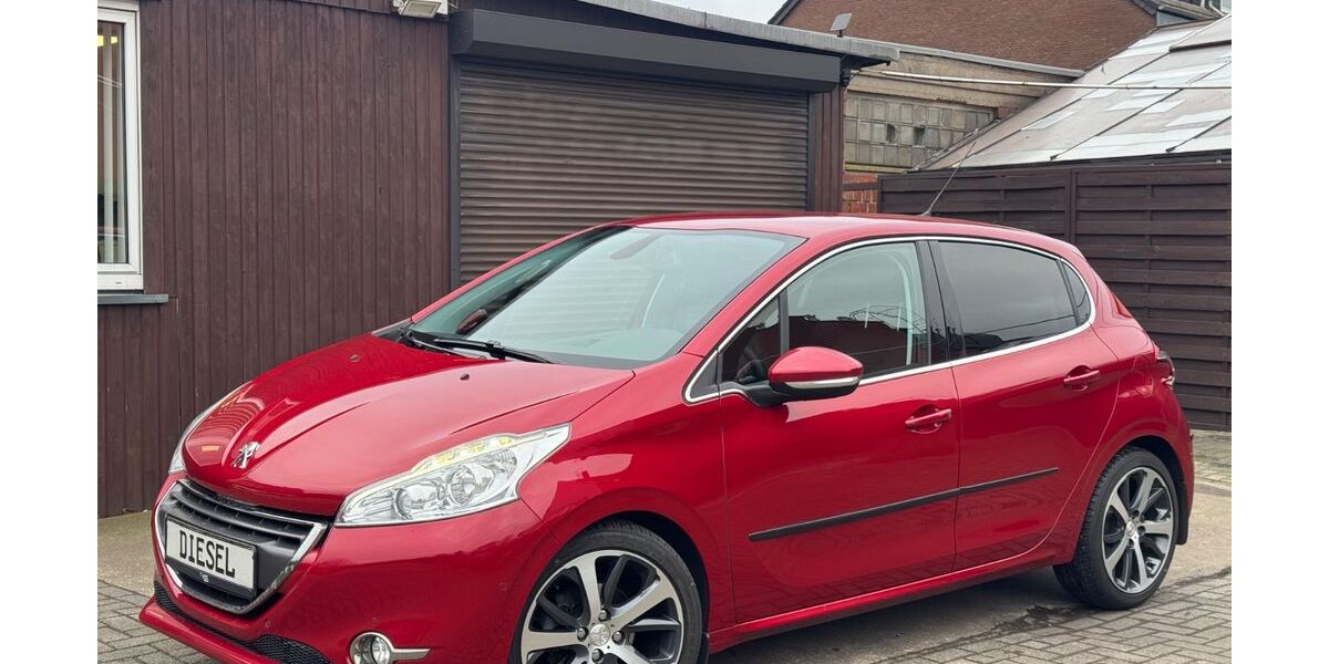 Peugeot 208 150.000 km 5.700 &euro; Duisburg 47179