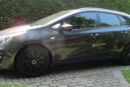 Kia ceed Sportswagon 198.000 km 8.499 € Berlin 13053