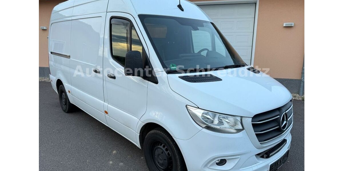 Mercedes-Benz Sprinter 200.000 km 37.991 € Schkeuditz 04435