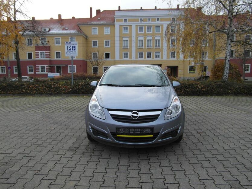 Opel Corsa 83.400 km 3.599 € Dresden 01237