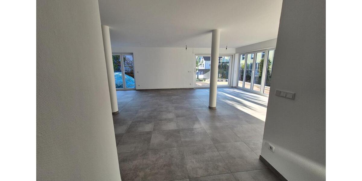 Erdgeschoßwohnung Lorsch - 5 Zimmer, 173 m&sup2;, 2.200&euro; | Angebot:24597326