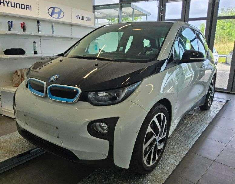 i3