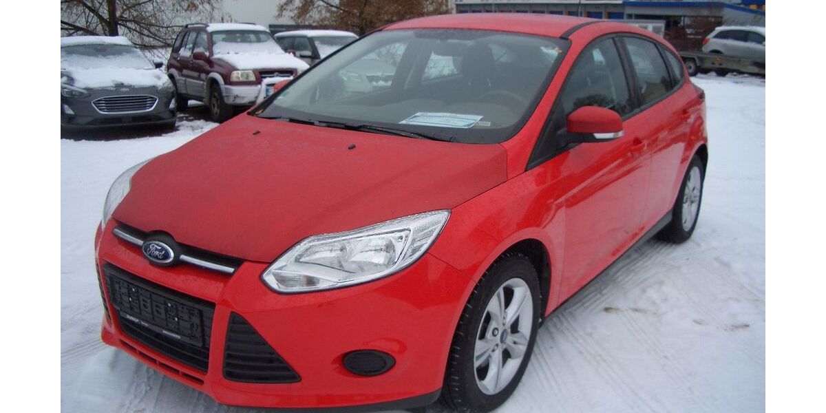 Ford Focus 52.730 km 6.500 € Chemnitz 09125