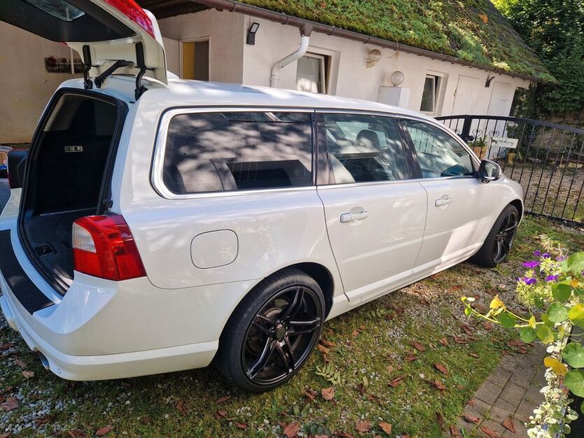 Volvo V70 288.000 km 12.000 € Petershausen 85238