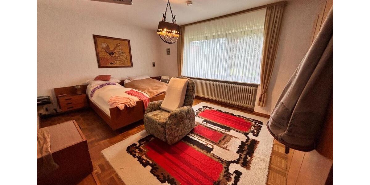 Einfamilienhaus Kastellaun - 10 Zimmer, 340 m&sup2;, 498.000&euro; | Angebot:25280873