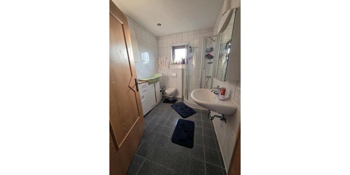 Dachgeschoßwohnung Neutraubling - 2 Zimmer, 52 m&sup2;, 750&euro; | Angebot:26444201
