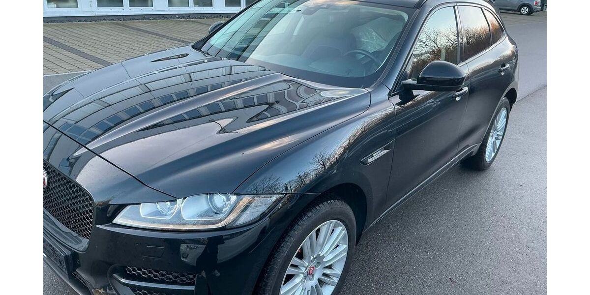Jaguar F-Pace 34.380 km 14.400 &euro; Bremen Strom 28197